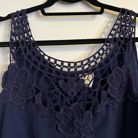 Japna Sleeveless Blouse
Size: Large
Color: Blue - Picture 2 of 9